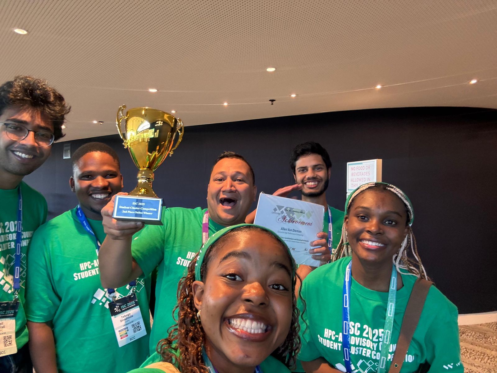 CHPC student cluster competition team